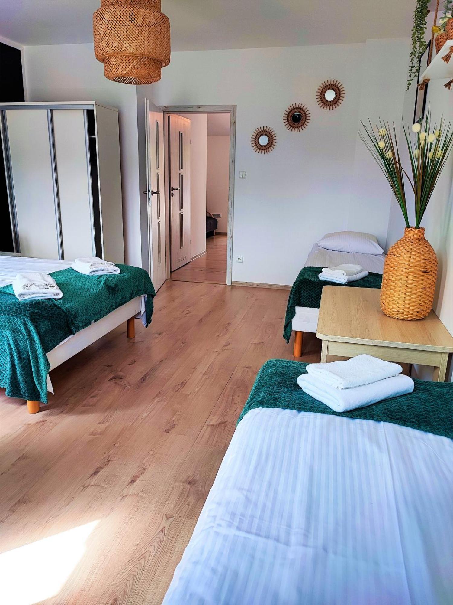 Apartamenty Poddabek- Basen Kryty, Sauna, Animacje Dla Dzieci , Malpi Gaj, Baseny Na Dachu Поддомбе Экстерьер фото